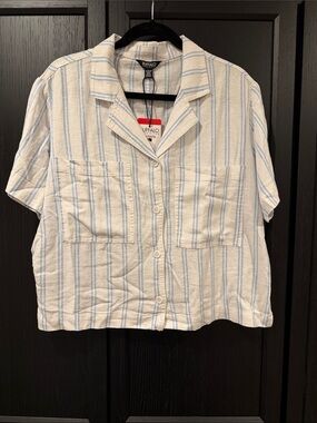 Buffalo David Bitton White Short-Sleeve Button-Up with Light Blue Stripes